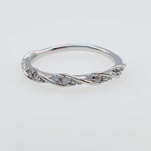 ✨925 Sterling Silver Plated Thin Twisted CZ Wedding Ring, MLNN1112